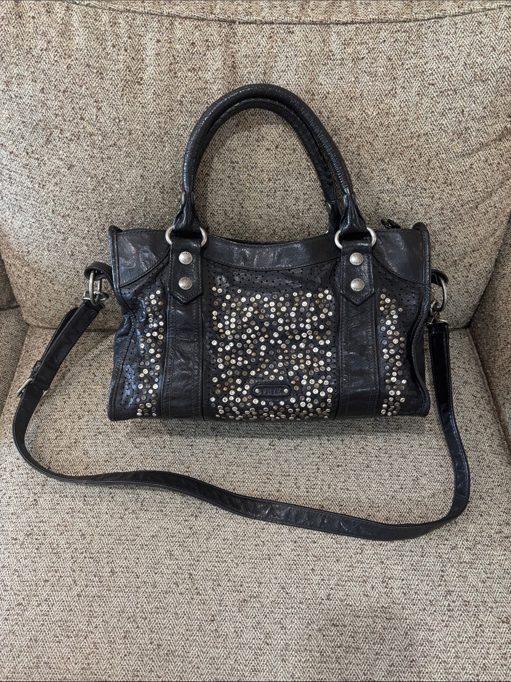 FRYE (rare!) Deborah Studded Black Leather Large Satchel w/ crossbody strap - Picture 4 of 8